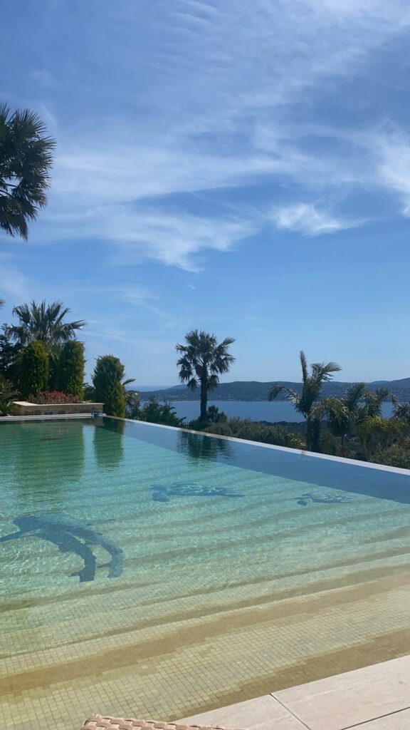 Revetement de piscine en mosaique