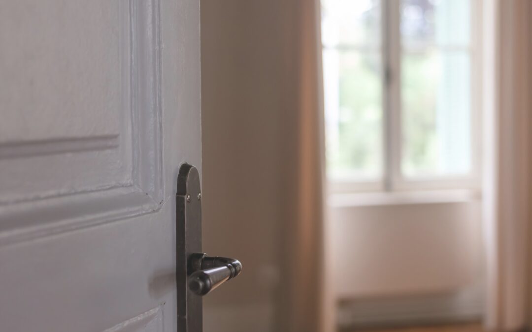 Top 5 des équipements malins pour sublimer vos portes intérieures